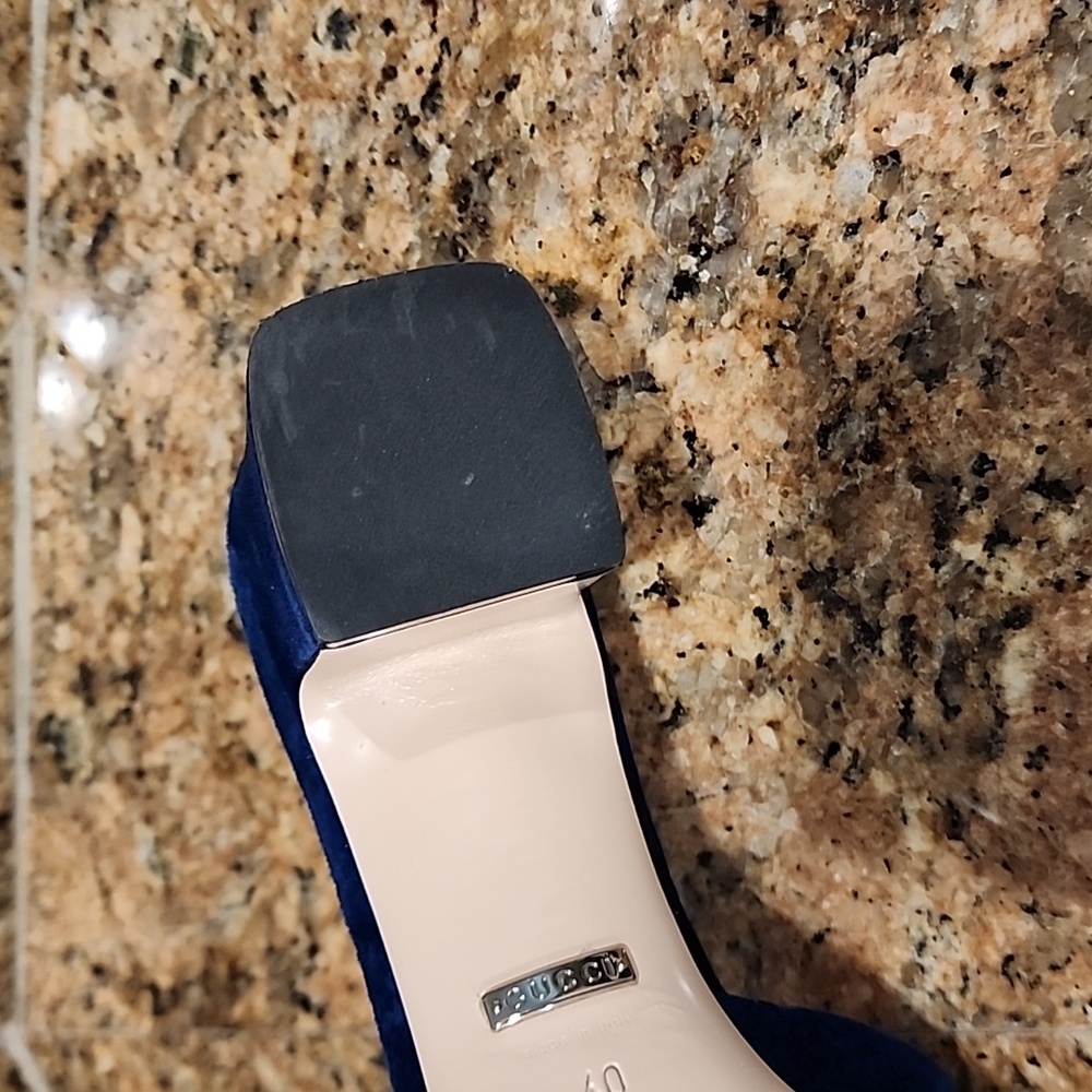 Gucci Madelyn Crystal Logo Cobalt Mules - SZ 40 - Picture 14 of 17